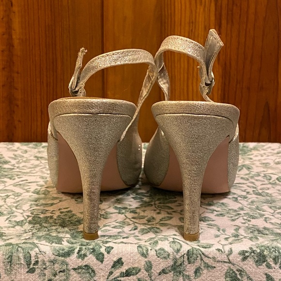 Women’s David’s Bridal Sparkle Heeled Sandals - Picture 5 of 8